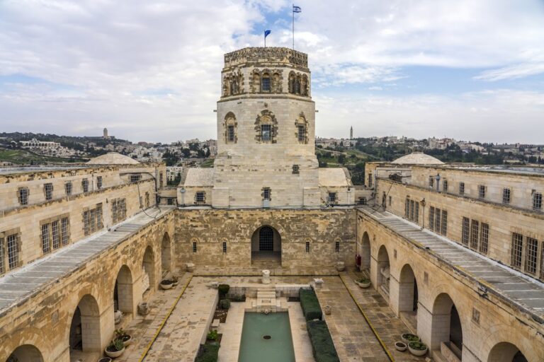 האוצרות של רוקפלר - סיור באנגלית
