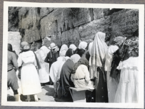 Help Build the Visual Story of the Western Wall